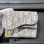 ディオール サドルフラップ ウォレット
